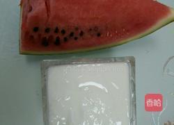 酸奶西瓜奶昔的做法图解1