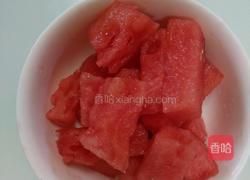 酸奶西瓜奶昔的做法图解3