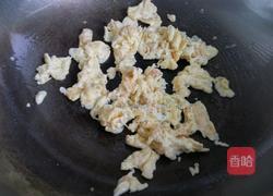 酸菜炒饭的做法图解4