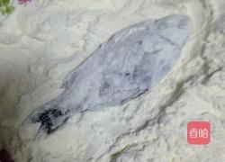 油炸小鲫鱼的做法图解2