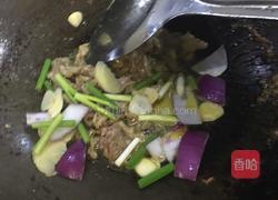 青红椒炒牛肉的做法图解4