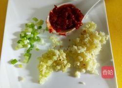 猪血炒豆腐的做法图解3