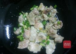 猪肉炒胡萝卜的做法图解4