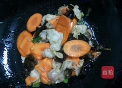 猪肉炒胡萝卜的做法图解6