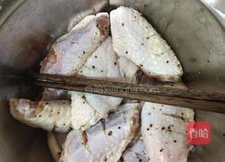 蜂蜜黑椒烤鸡翅的做法图解1