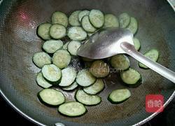 黄瓜面条的做法图解4
