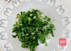 韭菜剁辣椒的做法图解1