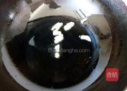 胡萝卜炒香肠的做法图解4