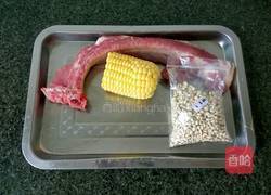 排骨薏米汤的做法图解1