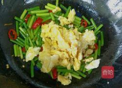 素炒蒜苔的做法图解8