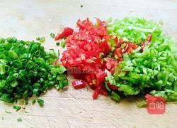 青椒煎鸡蛋的做法图解2