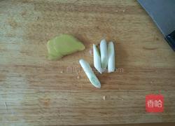 香菇鸡块的做法图解2