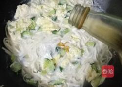 黄瓜鸡蛋面的做法图解8