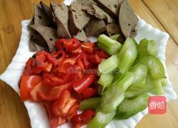 芹菜炒猪肝的做法图解2