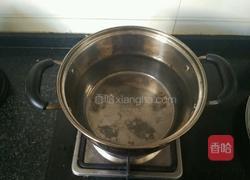 奶汤鲫鱼的做法图解4