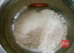 手擀荞麦面的做法图解1