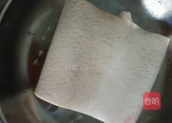 青椒炒猪皮的做法图解1