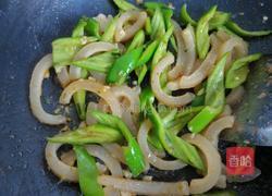 青椒炒猪皮的做法图解11