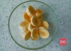 香蕉奶昔冰棒的做法图解3