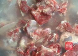 红焖带骨羊肉的做法图解2