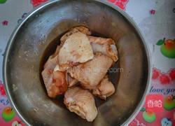 土豆炖鸡翅的做法图解2