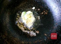 土豆炖鸡翅的做法图解5