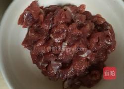 姜葱炒牛肉的做法图解2