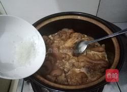 猪脚花生煲的做法图解17