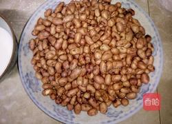 挂霜花生的做法图解3