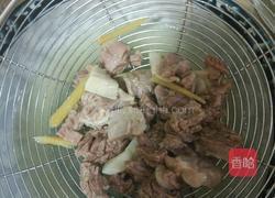 白萝卜炖牛肉的做法图解6