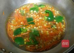 猪肉玉米饺子的做法图解4