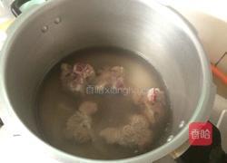 木瓜猪骨汤的做法图解2