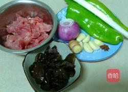 家常小炒肉的做法图解1