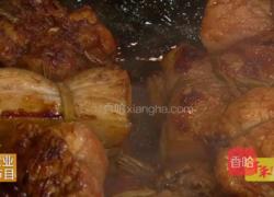 CCTV7《食尚大转盘》稻香红烧肉的做法图解3