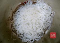 炒冬粉的做法图解1