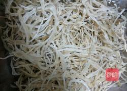 辣椒炒银鱼的做法图解1