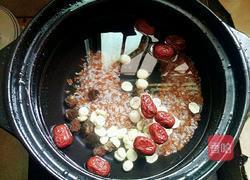 桂圆莲子粥的做法图解4