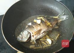 鲫鱼娃娃菜的做法图解9