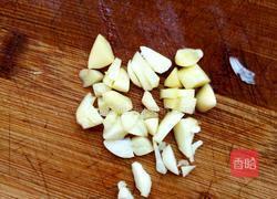 脆拌黑豆苗的做法图解2