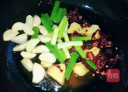 咸鱼炖花生的做法图解5