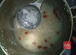 薄荷枸杞雪梨粥的做法图解5