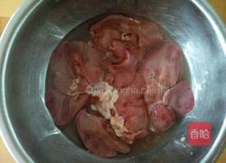 辣椒炒鸡肝的做法图解1