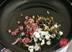 云南炒饵块的做法图解3