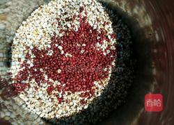 红豆薏米豆浆的做法图解1