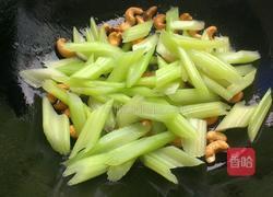 腰果炒西芹的做法图解6