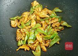 瘦肉炒青椒的做法图解8