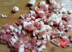 鸡蛋肉丁贝壳粉的做法图解3