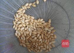 炒南瓜子的做法图解2