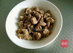 香菇炖牛肉的做法图解2