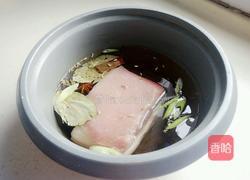 酸菜扣肉的做法图解3